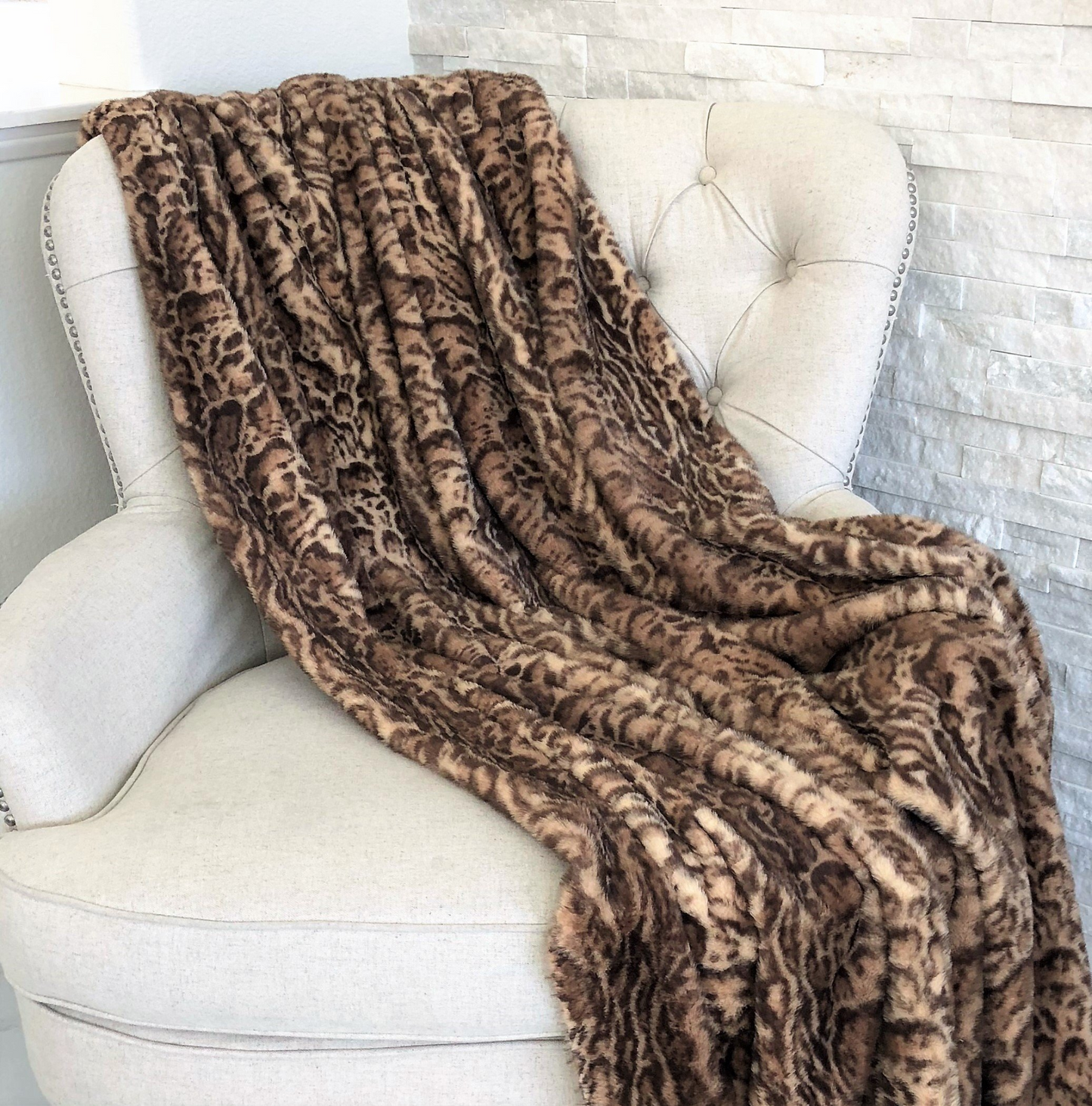 Faux Fur Luxury Throw